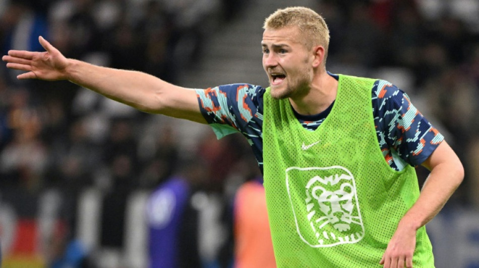 Manchester United sign Bayern's De Ligt and Mazraoui