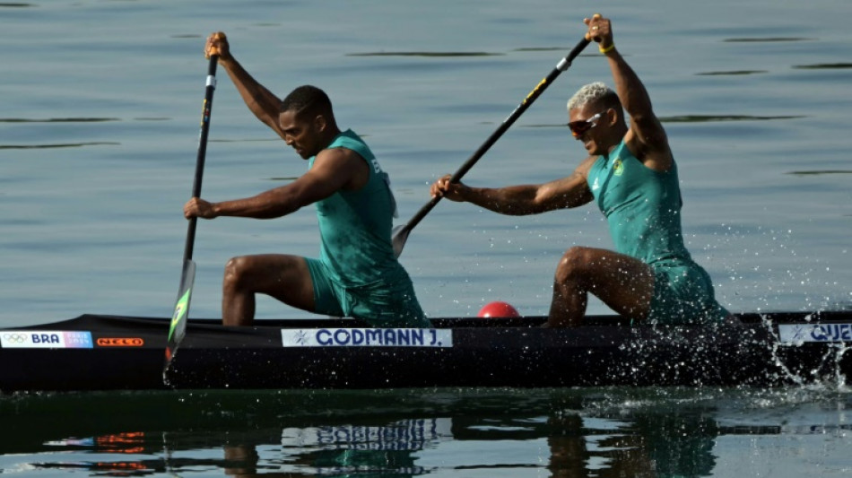 Isaquias Queiroz e Jacky Godmann avançam à semifinal olímpica na canoagem