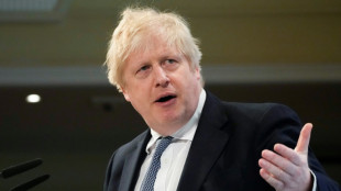 Fin de l'isolement et des tests gratuits: Boris Johnson veut tourner la page du Covid-19