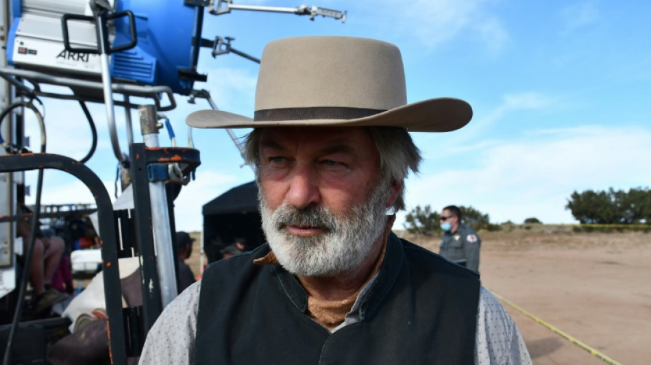 Alec Baldwin de nouveau face à une inculpation pour le tir mortel sur un tournage