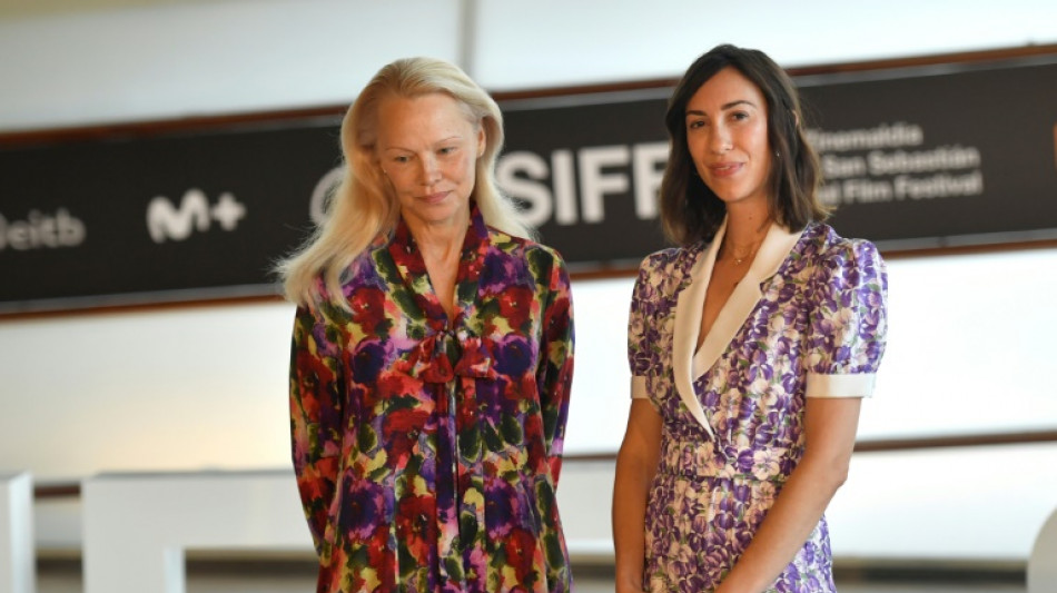 Gia Coppola e Pamela Anderson fecham seção oficial em San Sebastián