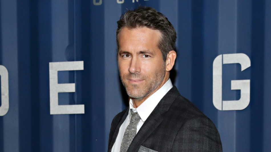 Wrexham, clube do ator Ryan Reynolds, conquista acesso à 3ª divisão inglesa