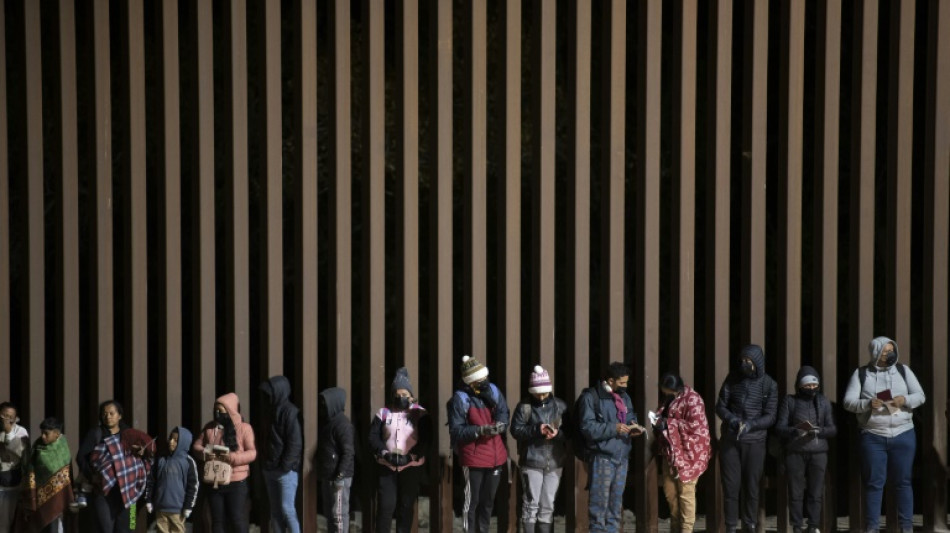 US Supreme Court keeps controversial border policy in place