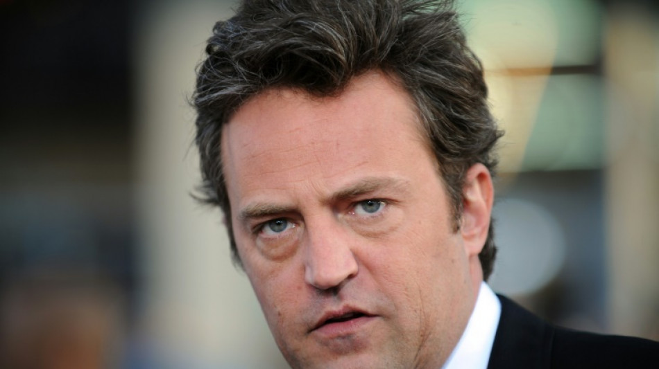 Médico acusado pela morte de Matthew Perry se declara culpado