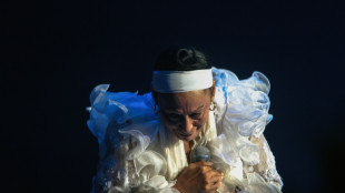 Cantante cubana Omara Portuondo se retira definitivamente, anuncia su hijo