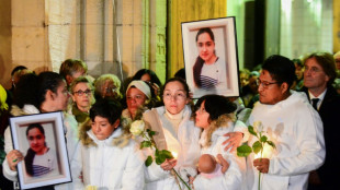 Manifestación en homenaje a la adolescente española asesinada en el sur de Francia