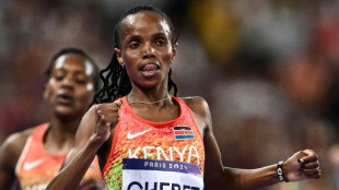 Queniana Chebet supera favoritas e conquista ouro nos 5.000m de Paris-2024