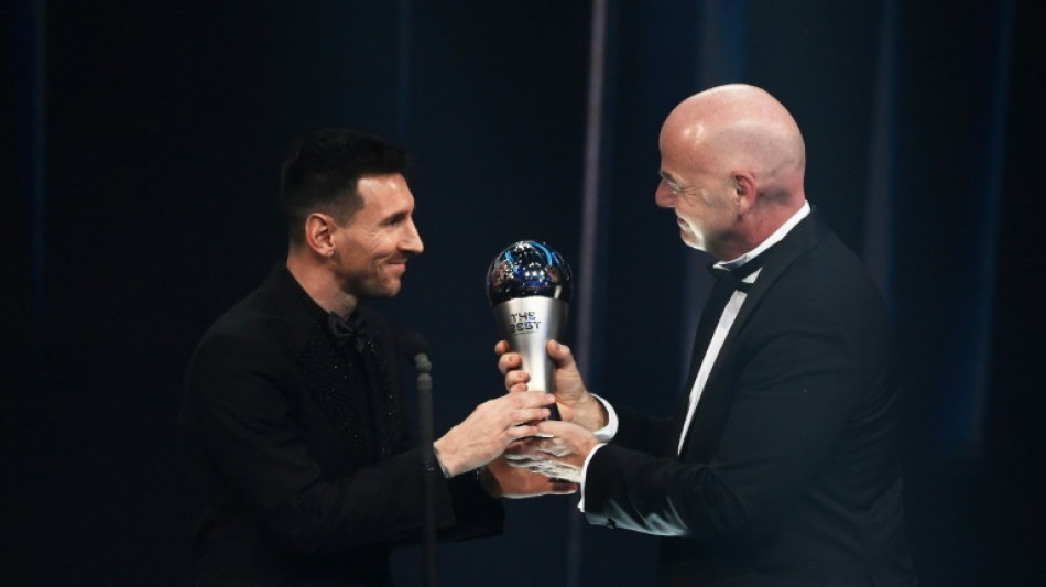 Argentina copa premios 'The Best' con Messi, Scaloni y 'Dibu' Martínez