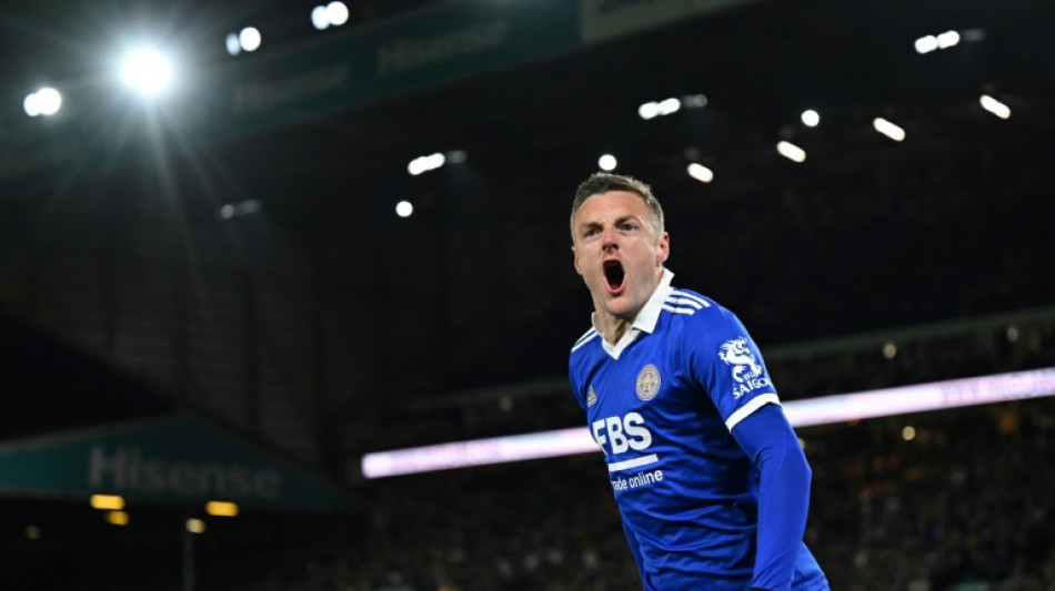 Leicester promoted to Premier League as Leeds crash