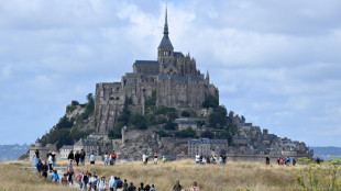 Le Mont-Saint-Michel, un "bureau magnifique mais mal chauffé"