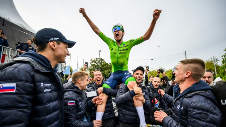 Cyclisme: Pogacar rouvre le débat sur le meilleur coureur de tous les temps