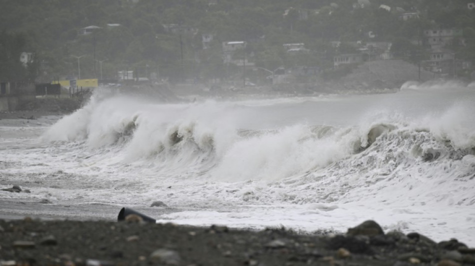 Mexico girds for hit from Hurricane Beryl