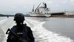 Guarda Costeira equatoriana combate traficantes em Guayaquil 