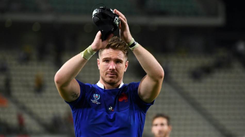 South African-born France lock Le Roux hangs up boots