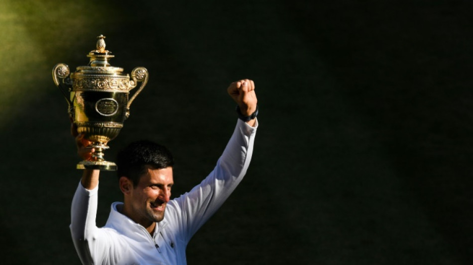 Djokovic to play Wimbledon despite injury worry