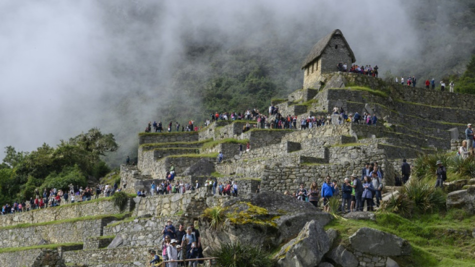 Peru lässt nach Protesten von Touristen wieder mehr Besucher nach Machu Picchu