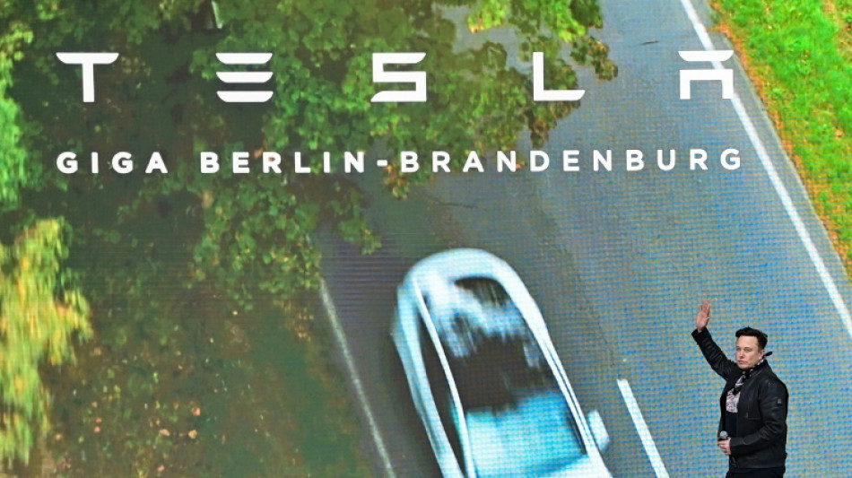 Musk pushes the boundaries in Tesla autonomous campaign