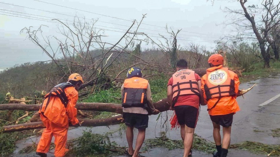 Ciclone deixa oito mortos nas Filipinas