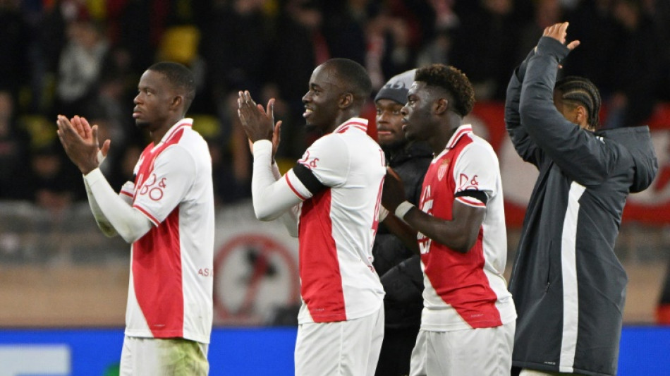 Monaco vence Aston Villa (1-0) e se aproxima das oitavas da Champions